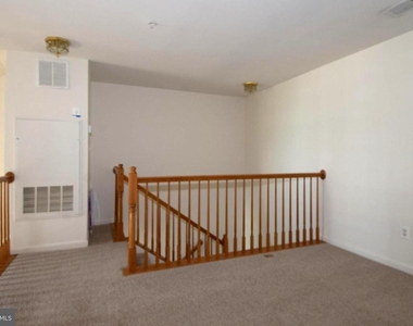 21197 Mcfadden Square - Photo Thumbnail 18