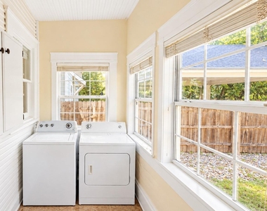 1006 W 22nd St - Photo Thumbnail 11