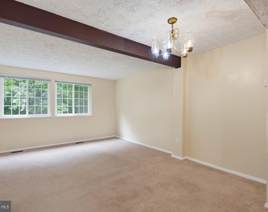 8284 Crestmont Circle - Photo Thumbnail 10