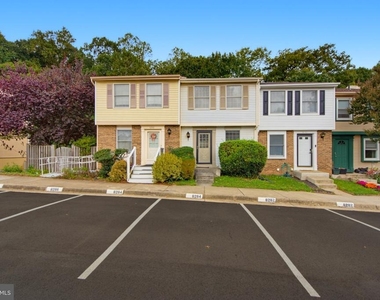 8284 Crestmont Circle - Photo Thumbnail 35