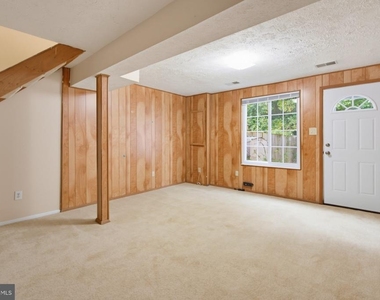 8284 Crestmont Circle - Photo Thumbnail 27