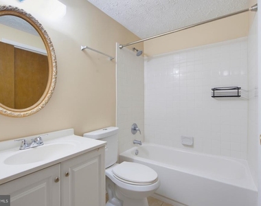 8284 Crestmont Circle - Photo Thumbnail 15