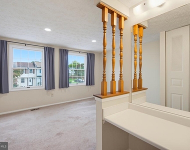 8284 Crestmont Circle - Photo Thumbnail 17