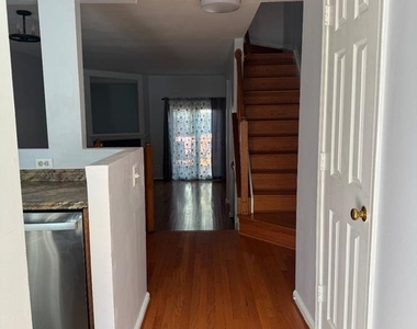 5901 Saint Giles Way - Photo Thumbnail 1