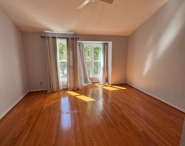 5901 Saint Giles Way - Photo Thumbnail 19