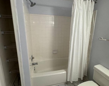 5901 Saint Giles Way - Photo Thumbnail 36