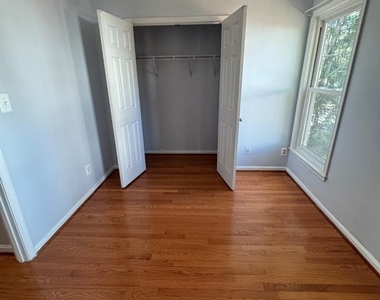 5901 Saint Giles Way - Photo Thumbnail 22