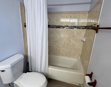 5901 Saint Giles Way - Photo Thumbnail 24
