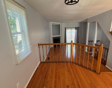 5901 Saint Giles Way - Photo Thumbnail 8