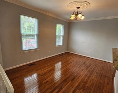 9657 Lindenbrook Street - Photo Thumbnail 4