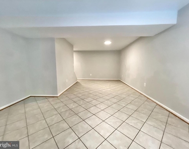 7925 Forest Path Way - Photo Thumbnail 22