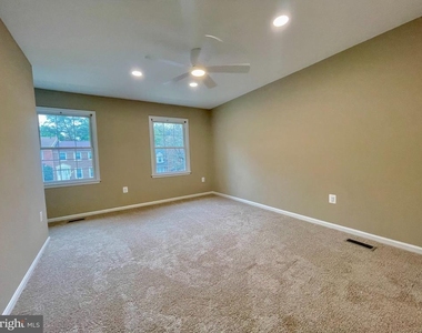 7925 Forest Path Way - Photo Thumbnail 15