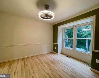 7925 Forest Path Way - Photo Thumbnail 13