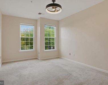 4200 Mozart Brigade Lane - Photo Thumbnail 14