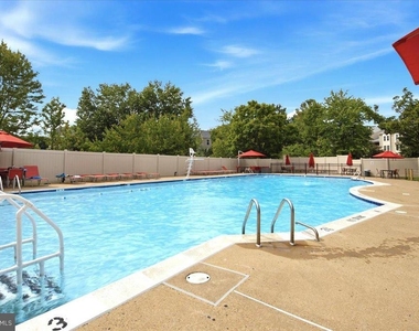 4200 Mozart Brigade Lane - Photo Thumbnail 24