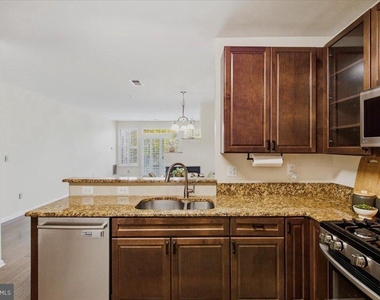 4200 Mozart Brigade Lane - Photo Thumbnail 12
