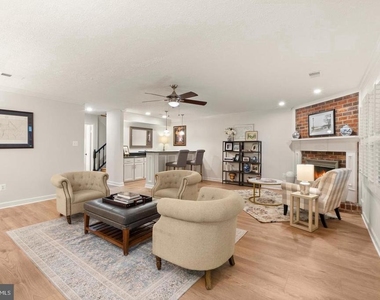 6312 Chaucer View Circle - Photo Thumbnail 35