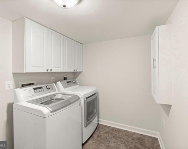 6312 Chaucer View Circle - Photo Thumbnail 40