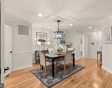 6312 Chaucer View Circle - Photo Thumbnail 4