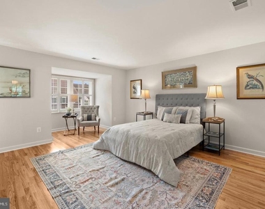 6312 Chaucer View Circle - Photo Thumbnail 24