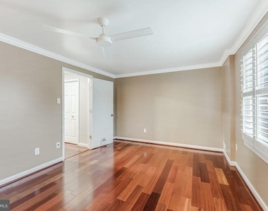 8105 Oaklake Court - Photo Thumbnail 25
