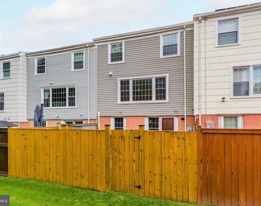8105 Oaklake Court - Photo Thumbnail 49
