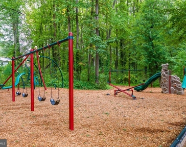 8105 Oaklake Court - Photo Thumbnail 65