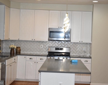 6339 Alderman Drive - Photo Thumbnail 3