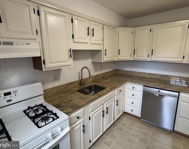 6624 E Wakefield Drive - Photo Thumbnail 20