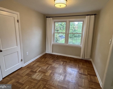 6624 E Wakefield Drive - Photo Thumbnail 10
