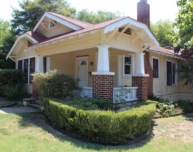 2826 Salado St - Photo Thumbnail 3