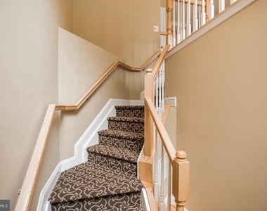 2807 Marywood Oaks Lane - Photo Thumbnail 3