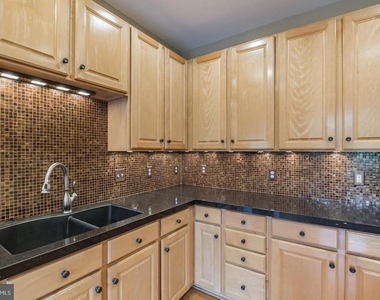 2807 Marywood Oaks Lane - Photo Thumbnail 13