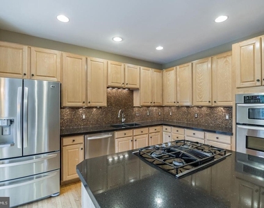 2807 Marywood Oaks Lane - Photo Thumbnail 15