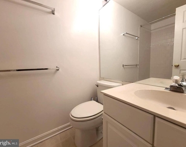 7705 Wiley Creek Way - Photo Thumbnail 19