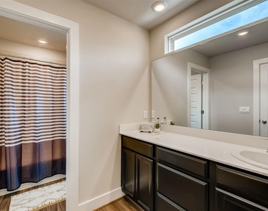 7404 Taylor Knoll Ct - Photo Thumbnail 18