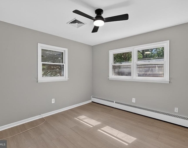 6104 Saint John Drive - Photo Thumbnail 15