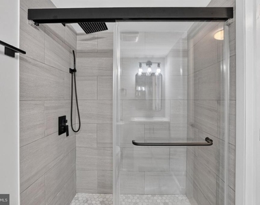 6104 Saint John Drive - Photo Thumbnail 22