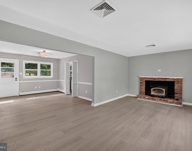 6104 Saint John Drive - Photo Thumbnail 2