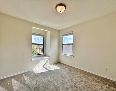 17106 Gibbons Path - Photo Thumbnail 19