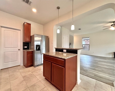 17106 Gibbons Path - Photo Thumbnail 9