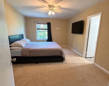 3760 Madison Lane - Photo Thumbnail 4