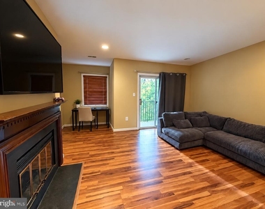 3760 Madison Lane - Photo Thumbnail 2