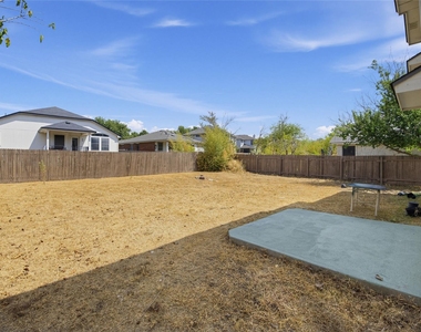 1610 Balmorhea Ln - Photo Thumbnail 15