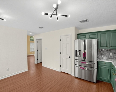 1610 Balmorhea Ln - Photo Thumbnail 3