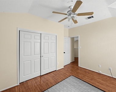 1610 Balmorhea Ln - Photo Thumbnail 6