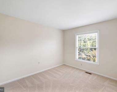 6558 Sand Wedge Court - Photo Thumbnail 11