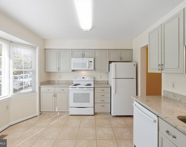 6558 Sand Wedge Court - Photo Thumbnail 5