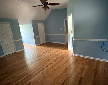 5750 Pendleton Lane - Photo Thumbnail 23