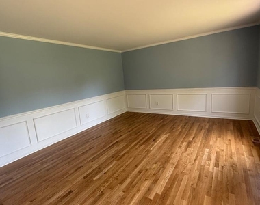 5750 Pendleton Lane - Photo Thumbnail 4